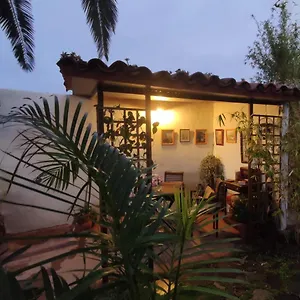 Elescondite El Sauzal